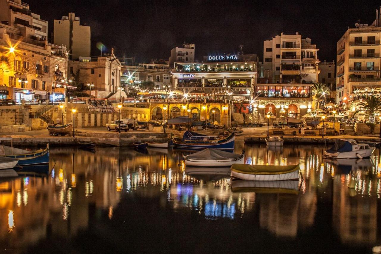 Prime Location Apartment With Side Seaviews Sliema Exterior photo